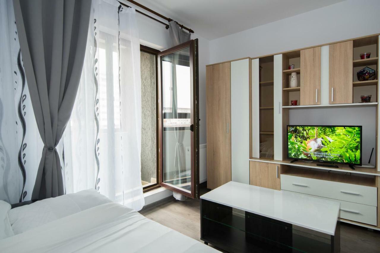 Apartamento Rezident Militari Chiajna Exterior foto