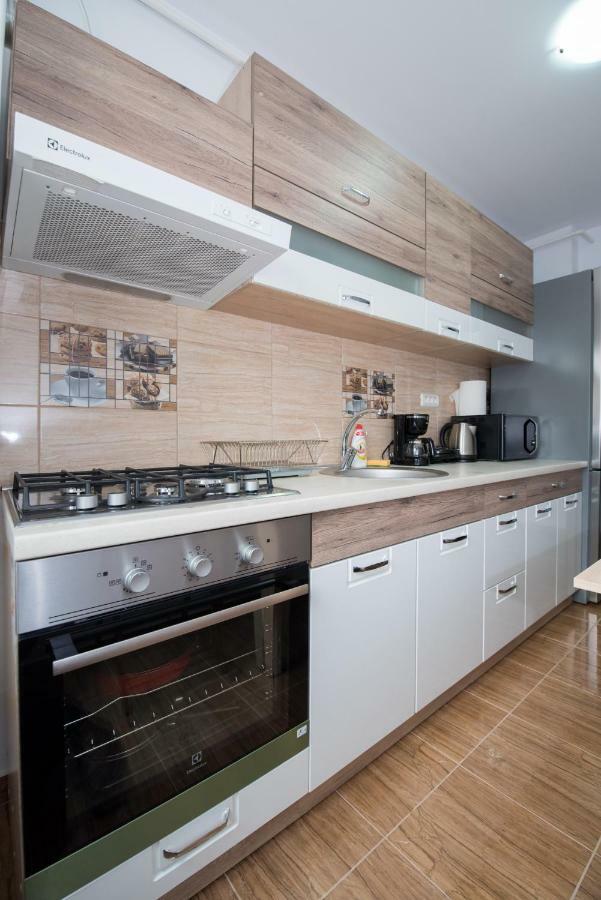 Apartamento Rezident Militari Chiajna Exterior foto