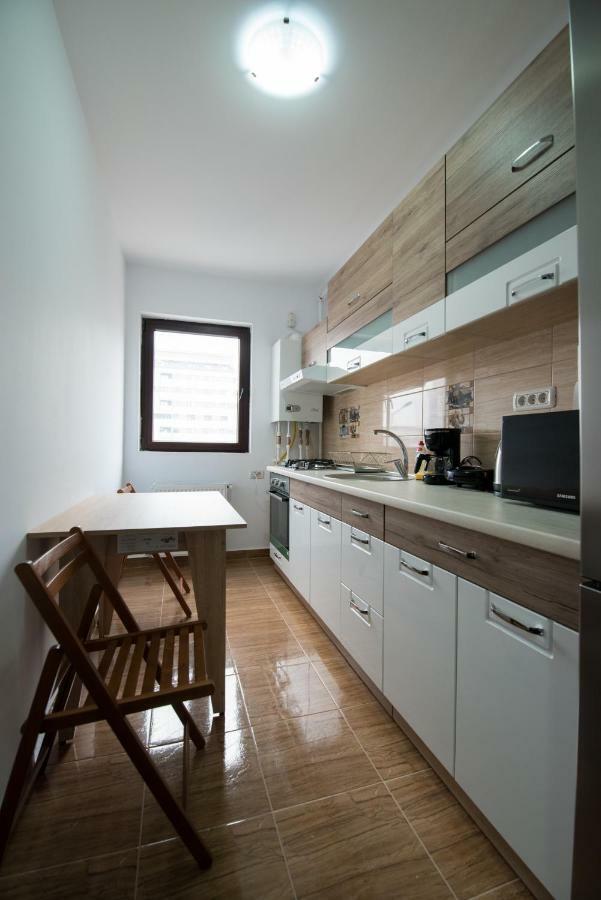 Apartamento Rezident Militari Chiajna Exterior foto