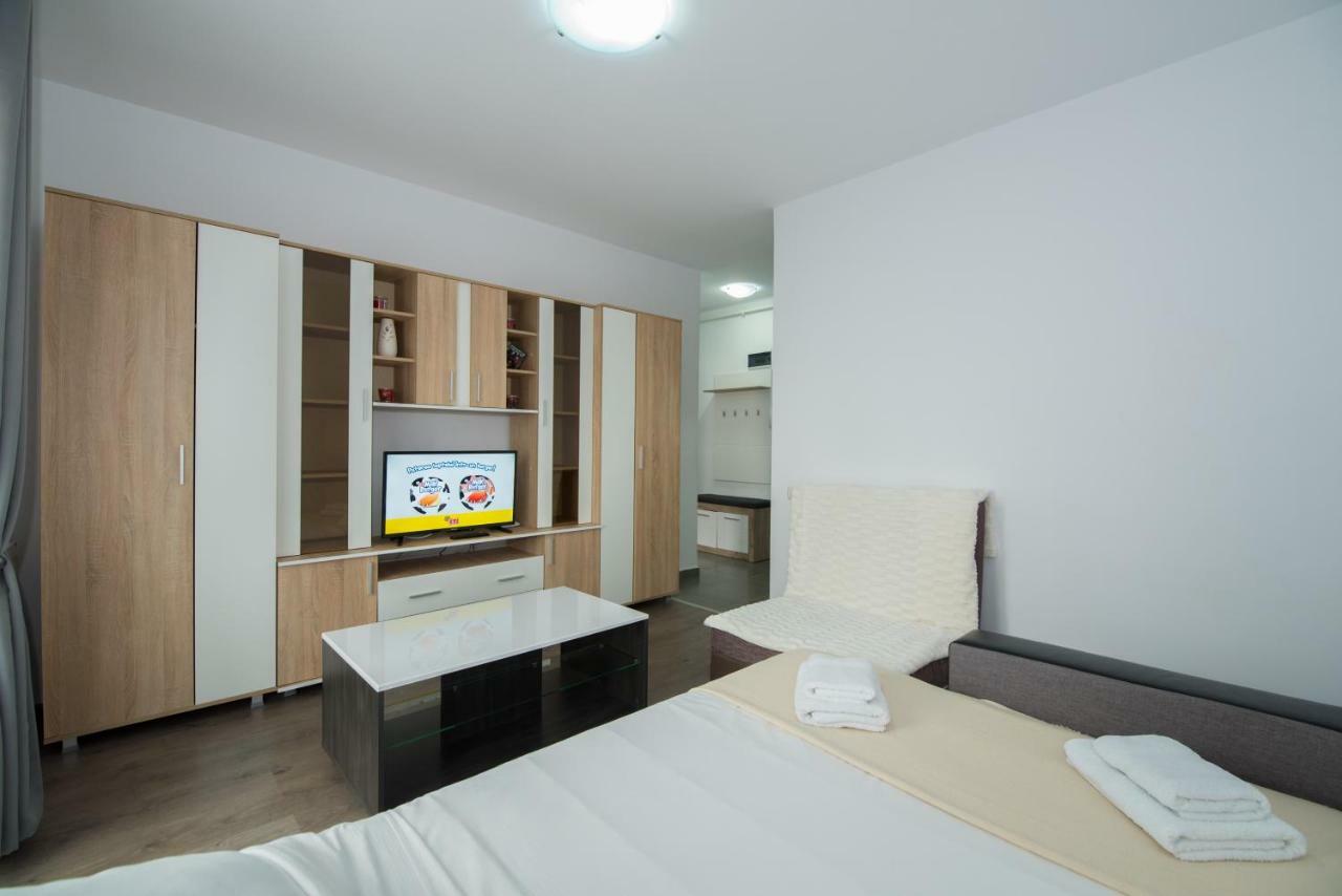 Apartamento Rezident Militari Chiajna Exterior foto