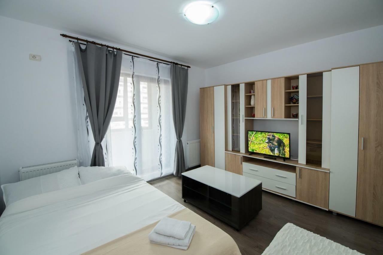 Apartamento Rezident Militari Chiajna Exterior foto